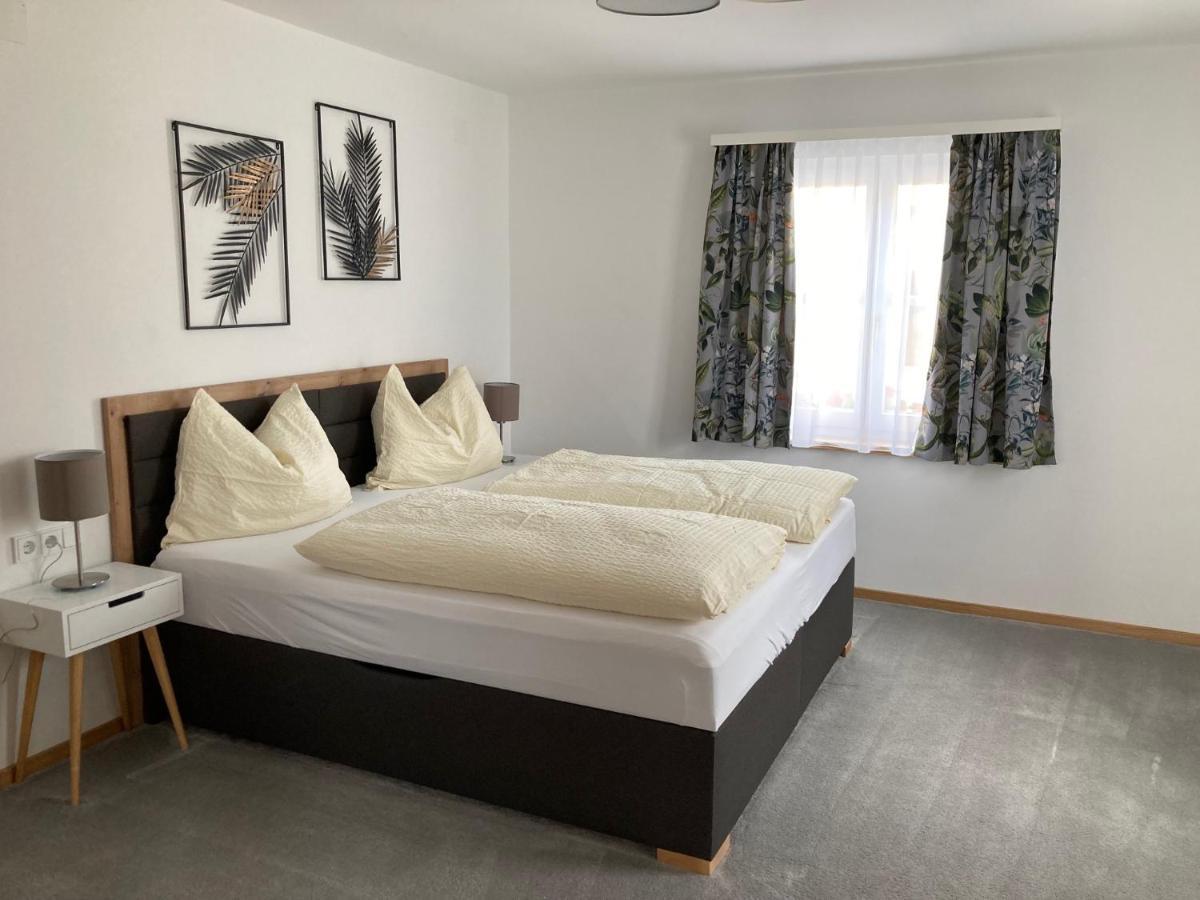 Apartementhaus Schoendorfer Strobl Exterior foto